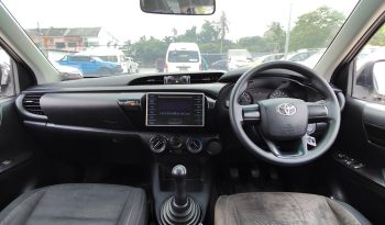 REVO 2WD 2019 2.4J MT SMART CAB WHITE  640 full