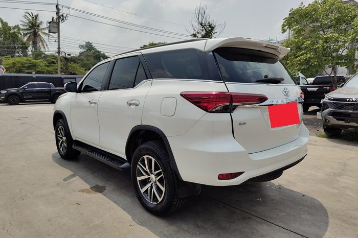 TOYOTA 4WD 2015 2.8V AT FORTUNER WHITE  3582 full