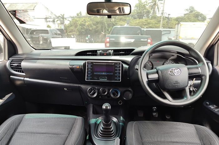 REVO 2WD 2018 2.4J MT SMART CAB WHITE  8845 full