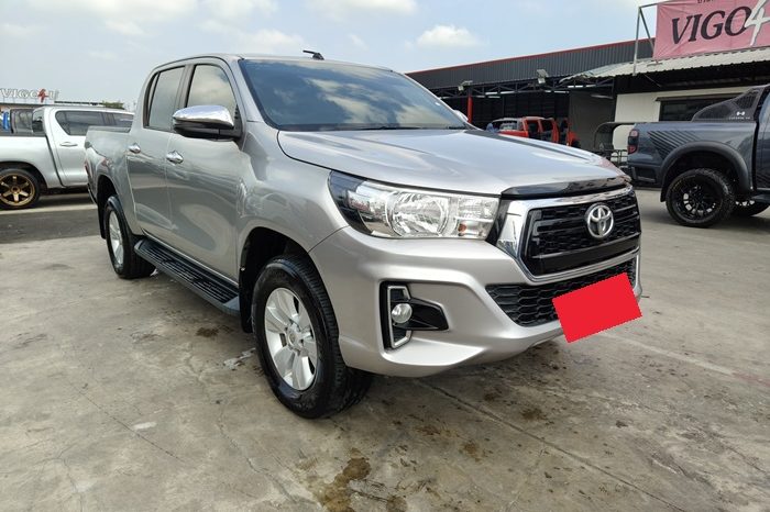 REVO PRE 2019 2.4E AT DOUBLE CAB SILVER  2044 full