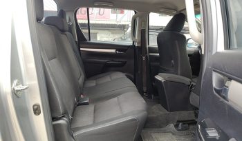 REVO PRE 2019 2.4E AT DOUBLE CAB SILVER  2044 full