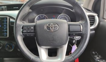 REVO PRE 2019 2.4E AT DOUBLE CAB SILVER  2044 full