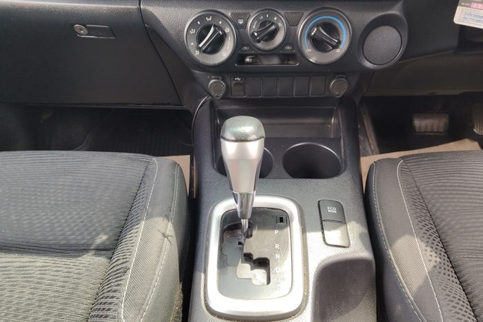 REVO PRE 2019 2.4E AT SMART CAB DARK GREY  9096 full