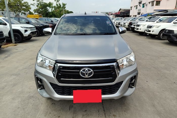 REVO PRE 2019 2.4E AT DOUBLE CAB SILVER  3424 full