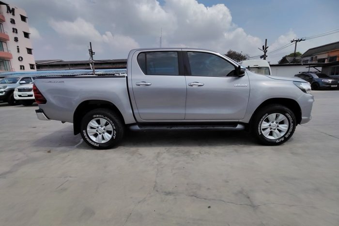 REVO PRE 2019 2.4E AT DOUBLE CAB SILVER  3424 full
