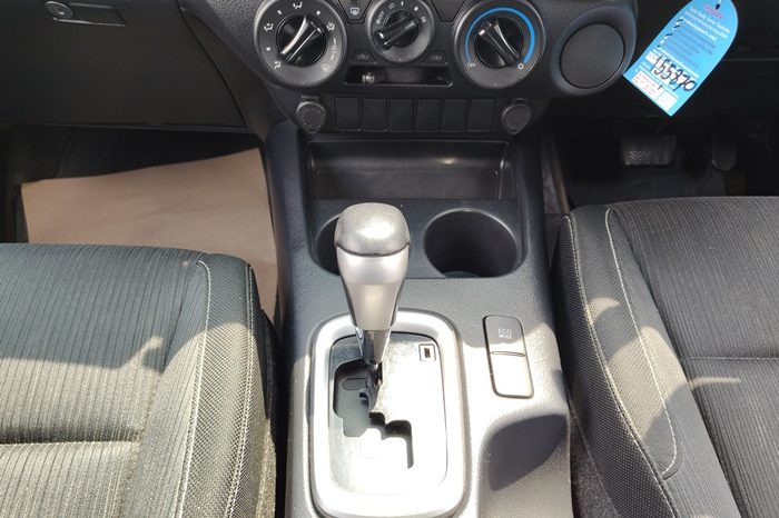 REVO PRE 2019 2.4E AT DOUBLE CAB SILVER  3424 full