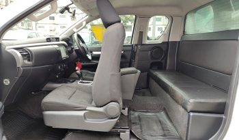 REVO PRE 2022 2.4 ENTRY AT SMART CAB WHITE  4263 full