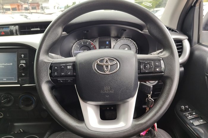 REVO PRE 2022 2.4 ENTRY AT SMART CAB WHITE  4263 full