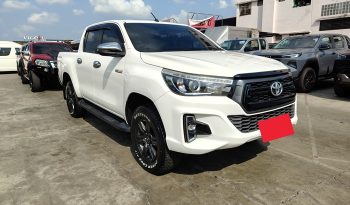 REVO PRE 2019 2.4E AT DOUBLE CAB WHITE  3032 full