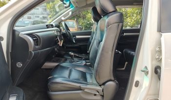 REVO PRE 2019 2.4E AT DOUBLE CAB WHITE  3032 full