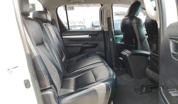 REVO PRE 2019 2.4E AT DOUBLE CAB WHITE  3032 full