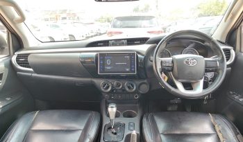 REVO PRE 2019 2.4E AT DOUBLE CAB WHITE  3032 full