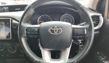 REVO PRE 2019 2.4E AT DOUBLE CAB WHITE  3032 full