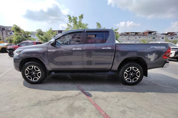 REVO PRE 2021 2.4 MID AT DOUBLE CAB DARK GREY  7975 full