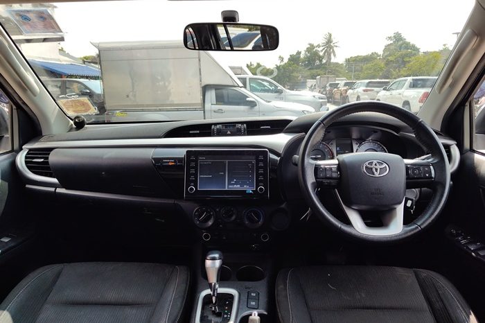 REVO PRE 2021 2.4 MID AT DOUBLE CAB DARK GREY  7975 full