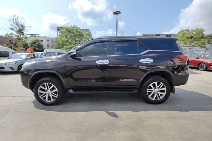 TOYOTA 2WD 2015 2.7V AT FORTUNER BROWN  4688 full