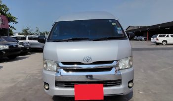 TOYOTA 2WD 2017 3.0 MT COMMUTER SILVER  2136 full
