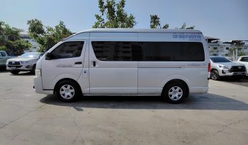 TOYOTA 2WD 2017 3.0 MT COMMUTER SILVER  2136 full