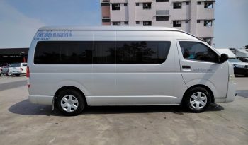 TOYOTA 2WD 2017 3.0 MT COMMUTER SILVER  2136 full