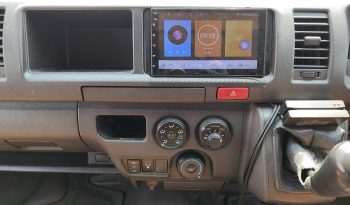 TOYOTA 2WD 2017 3.0 MT COMMUTER SILVER  2136 full