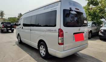 TOYOTA 2WD 2017 3.0 MT COMMUTER SILVER  2142 full