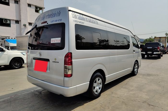 TOYOTA 2WD 2017 3.0 MT COMMUTER SILVER  2142 full