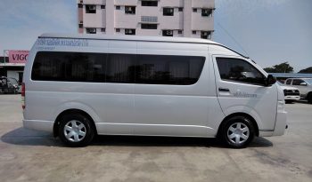 TOYOTA 2WD 2017 3.0 MT COMMUTER SILVER  2142 full