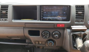 TOYOTA 2WD 2017 3.0 MT COMMUTER SILVER  2142 full