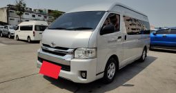 TOYOTA 2WD 2017 3.0 MT COMMUTER SILVER  2141