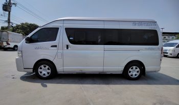 TOYOTA 2WD 2017 3.0 MT COMMUTER SILVER  2141 full