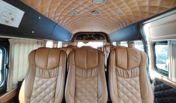 TOYOTA 2WD 2017 3.0 MT COMMUTER SILVER  2141 full