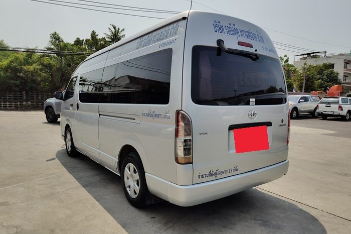 TOYOTA 2WD 2017 3.0 MT COMMUTER SILVER  2141 full