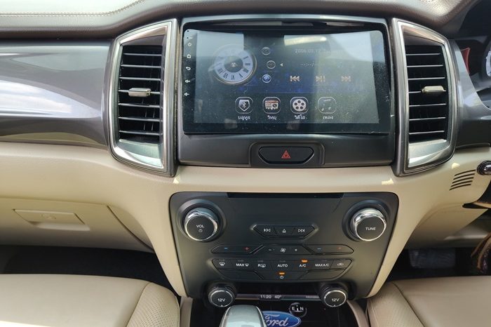 FORD 4WD 2017 3.2 AT SUV EVEREST BLACK  7726 full