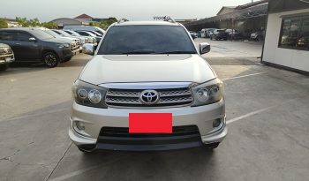 TOYOTA 2WD 2010 2.7V AT FORTUNER SILVER  7908 full