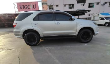 TOYOTA 2WD 2010 2.7V AT FORTUNER SILVER  7908 full