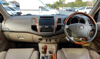 TOYOTA 2WD 2010 2.7V AT FORTUNER SILVER  7908 full