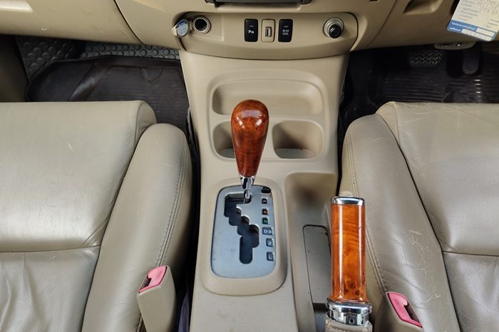 TOYOTA 2WD 2010 2.7V AT FORTUNER SILVER  7908 full