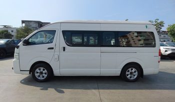 TOYOTA 2WD 2019 2.7 MT COMMUTER WHITE  3486 full