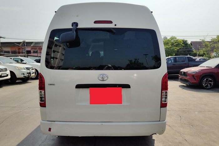 TOYOTA 2WD 2019 2.7 MT COMMUTER WHITE  3486 full