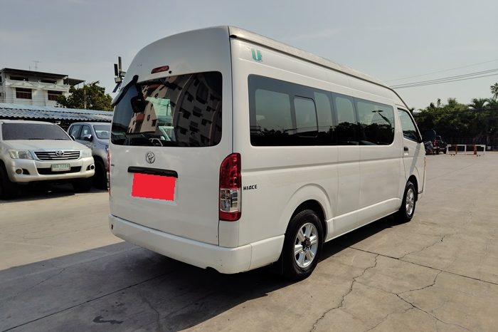 TOYOTA 2WD 2019 2.7 MT COMMUTER WHITE  3486 full