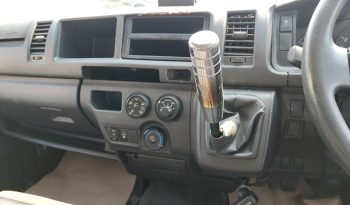 TOYOTA 2WD 2019 2.7 MT COMMUTER WHITE  3486 full