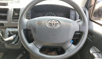 TOYOTA 2WD 2019 2.7 MT COMMUTER WHITE  3486 full