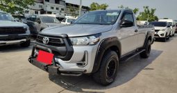 REVO 4WD 2021 2.8 ENTRY MT STANDARD SILVER  4761