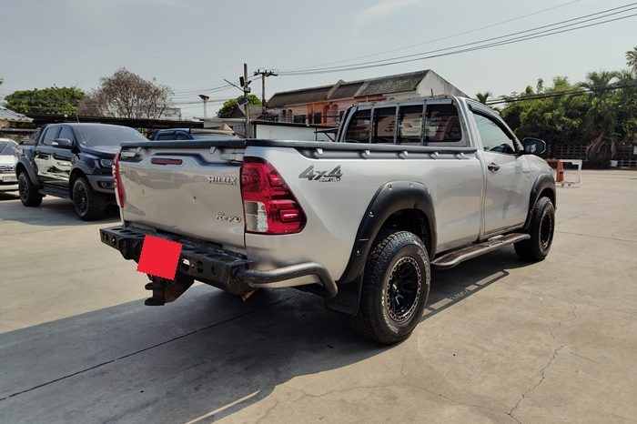 REVO 4WD 2021 2.8 ENTRY MT STANDARD SILVER  4761 full