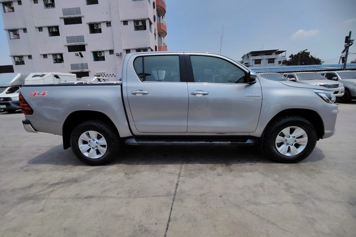 REVO 4WD 2020 2.8G AT DOUBLE CAB SILVER  7179 full