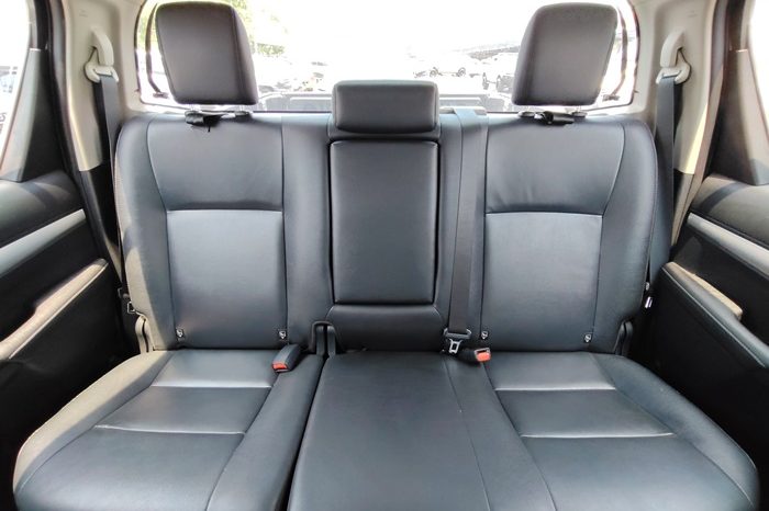 REVO 4WD 2020 2.8G AT DOUBLE CAB SILVER  7179 full