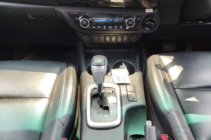 REVO 4WD 2020 2.8G AT DOUBLE CAB SILVER  7179 full