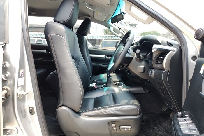 REVO 4WD 2019 2.8G MT DOUBLE CAB SILVER  8611 full