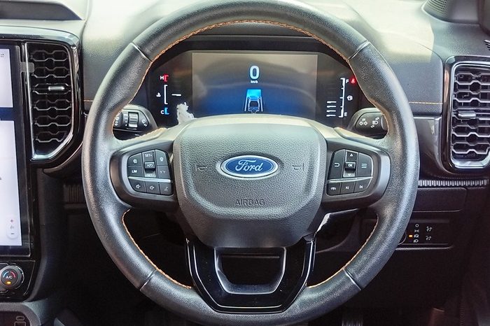 FORD 4WD 2022 2.0 AT DOUBLE CAB WHITE  9105 full