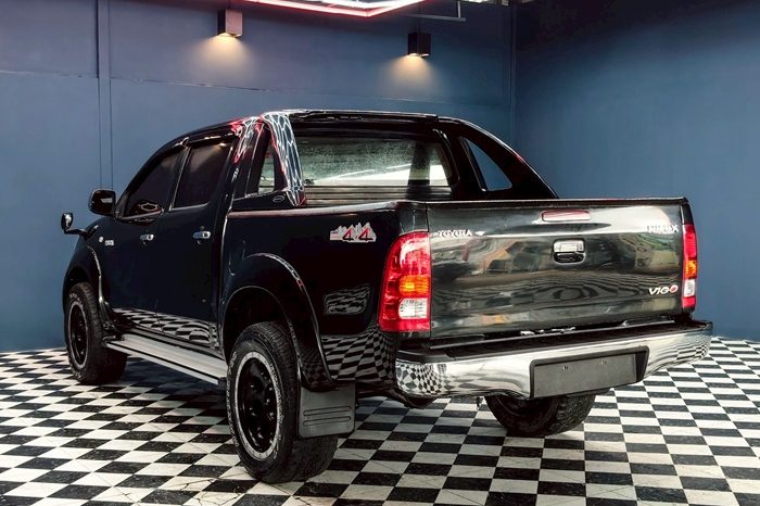 VIGO 4WD 2011 3.0G AT DOUBLE CAB BLACK  1016 full